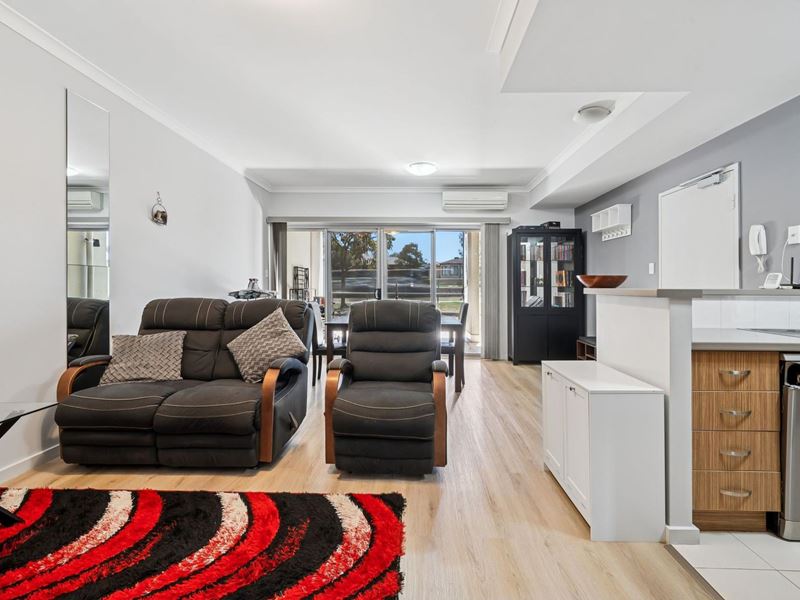 2/105 Wentworth Parade, Success WA 6164