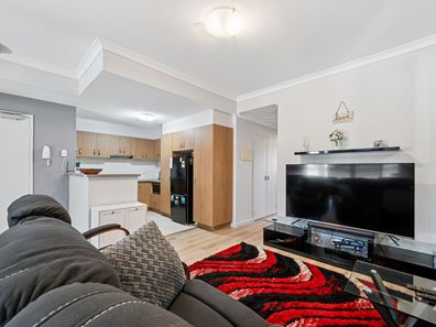 2/105 Wentworth Parade, Success WA 6164