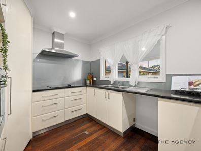 8 Ashby Terrace, Viveash WA 6056