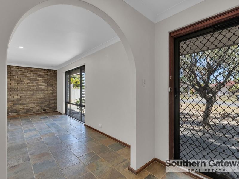20 Astinal Drive, Gosnells WA 6110