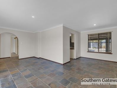 20 Astinal Drive, Gosnells WA 6110