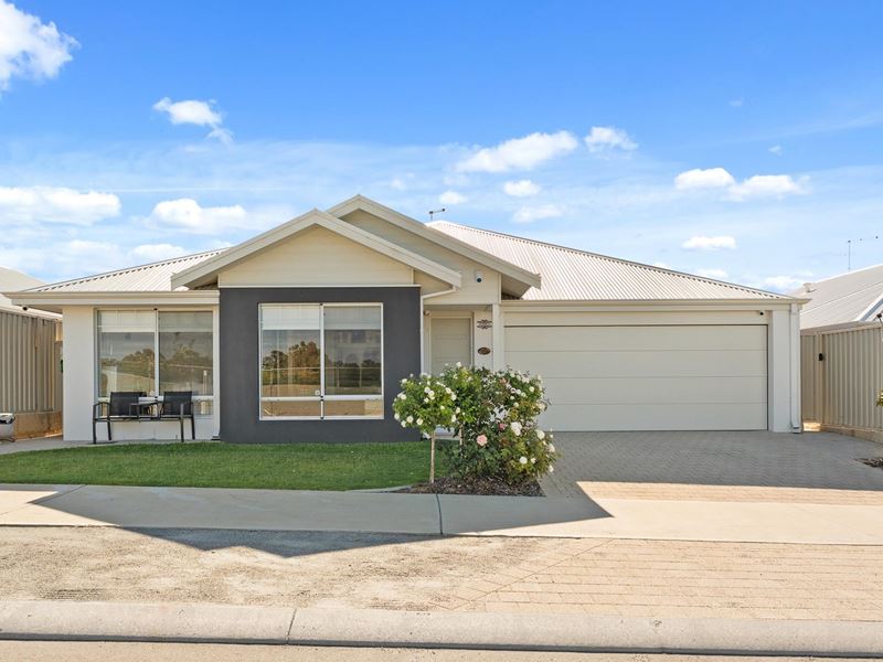 14 Towlers Drive, Golden Bay WA 6174