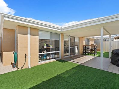 14 Towlers Drive, Golden Bay WA 6174