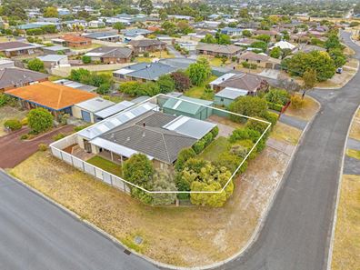 36 Sherwood Drive, Mckail WA 6330