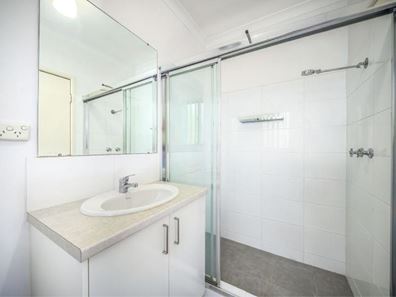 15B Raymond Street, Mount Pleasant WA 6153