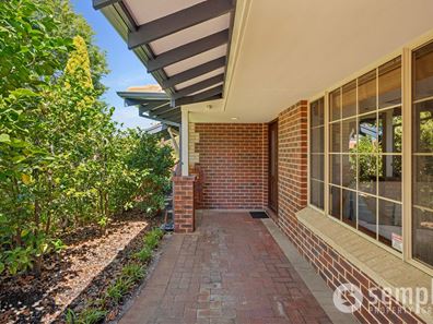 36 Brockman Avenue, Bull Creek WA 6149