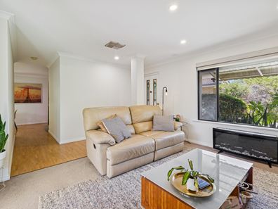 5/245 Robinson Avenue, Cloverdale WA 6105
