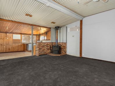 4 North Terrace, Boulder WA 6432