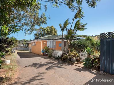 19 Houtman Street, Wonthella WA 6530