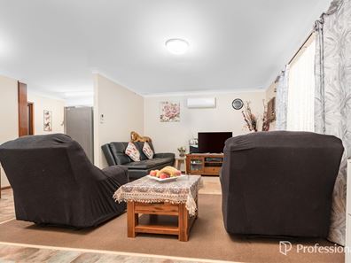 19 Houtman Street, Wonthella WA 6530