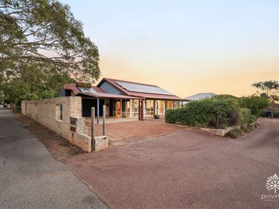34 Canning Road, Kalamunda WA 6076