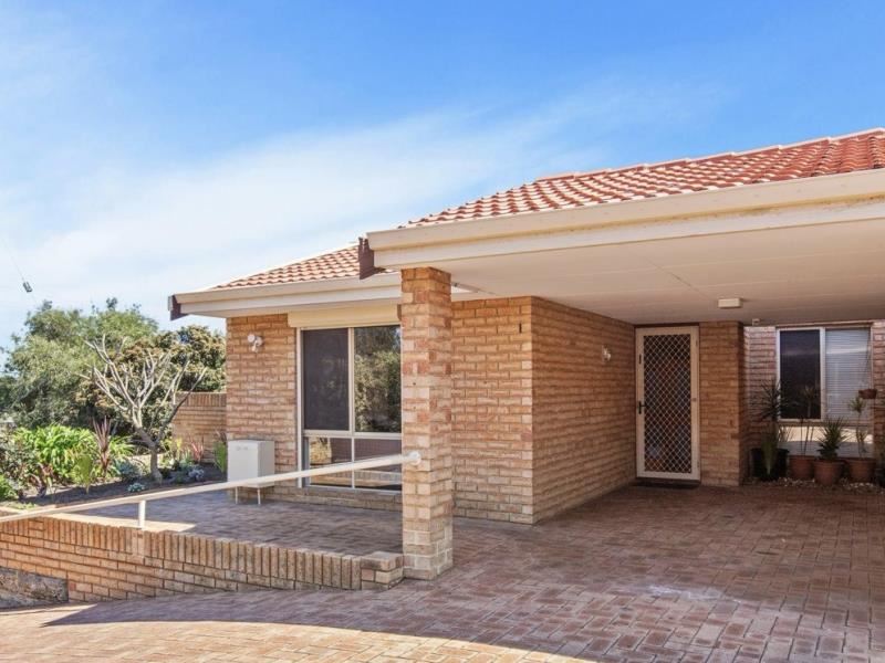1/4 Edeline Street, Spearwood WA 6163