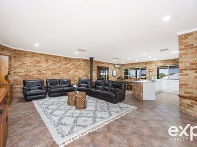 10 Butler Retreat, Waroona WA 6215