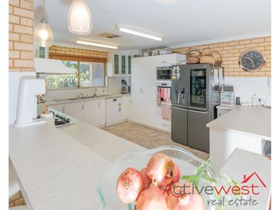 28 Waratah Court, Strathalbyn WA 6530
