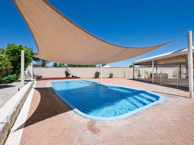 14 Killarney Place, Cooloongup WA 6168
