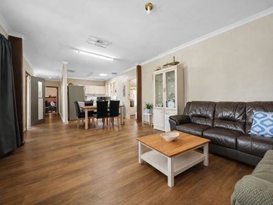 7 Cowell Place, Calista WA 6167