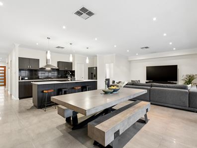 24 Descanso Loop, Aubin Grove WA 6164