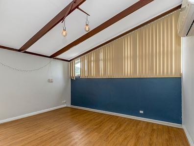 21 Mccormick Street, Warnbro WA 6169