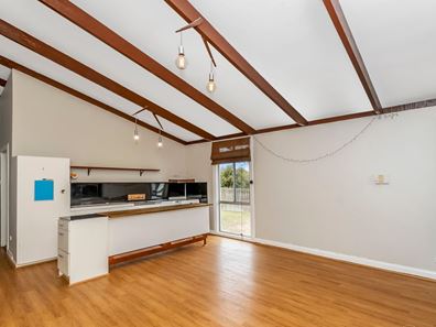 21 Mccormick Street, Warnbro WA 6169