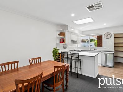 8 Abrolhos Close, Shelley WA 6148