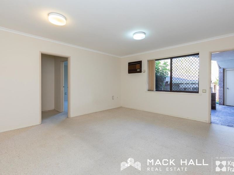 3/4 Freshwater Parade, Claremont WA 6010
