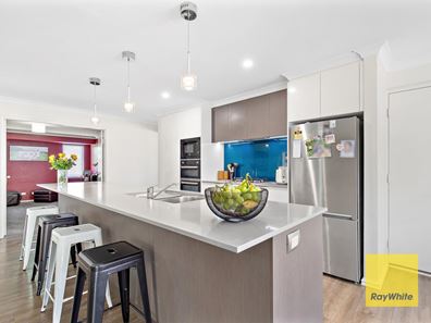 13 Karri Way, Thornlie WA 6108