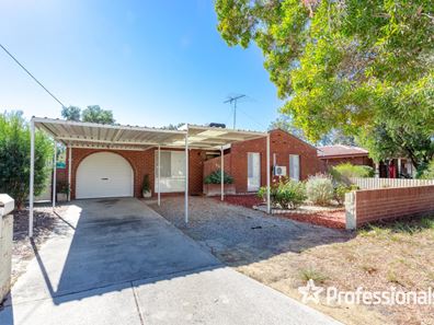 53 Dale Rd, Armadale WA 6112