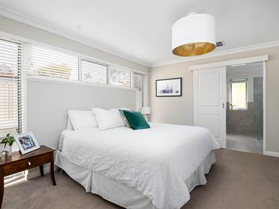 8A Petra Street, Palmyra WA 6157