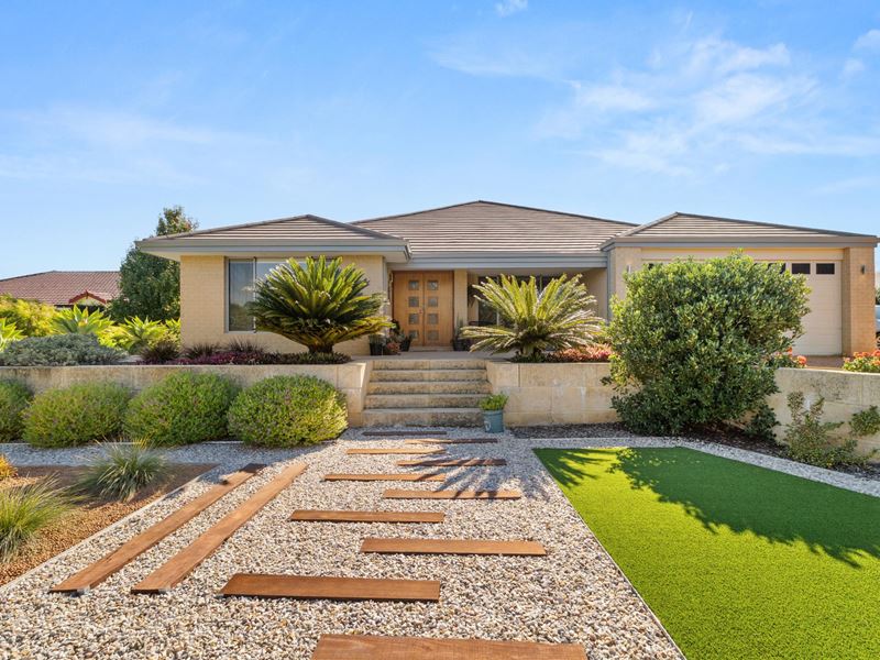 14 Shier Rise, Burekup WA 6227