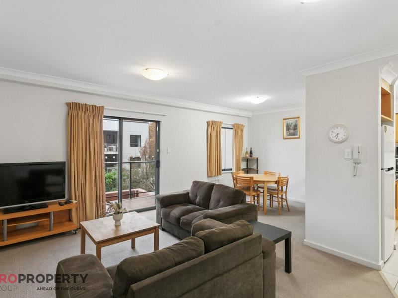 7/122 Mounts Bay Road, Perth