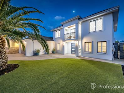 10 Hayling Road, Iluka WA 6028
