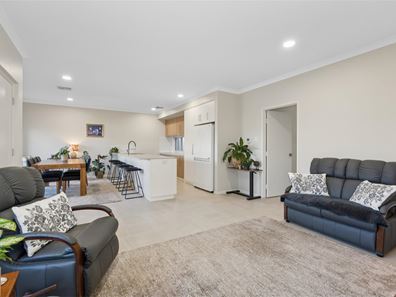 15 Sawgrass View, Gnangara WA 6077