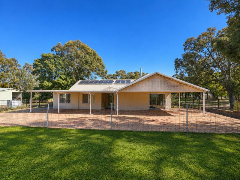 373 Kelvin Road, Orange Grove WA 6109