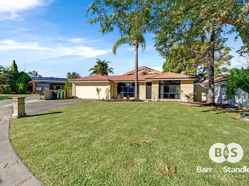 26 St Peters Green, College Grove WA 6230