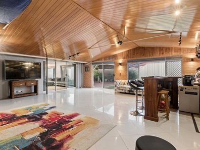 16 Wilgie Gardens, Swan View WA 6056