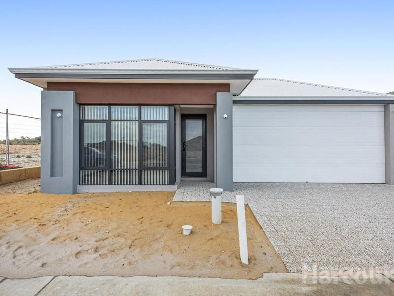 4 Stilwell Road, Lakelands