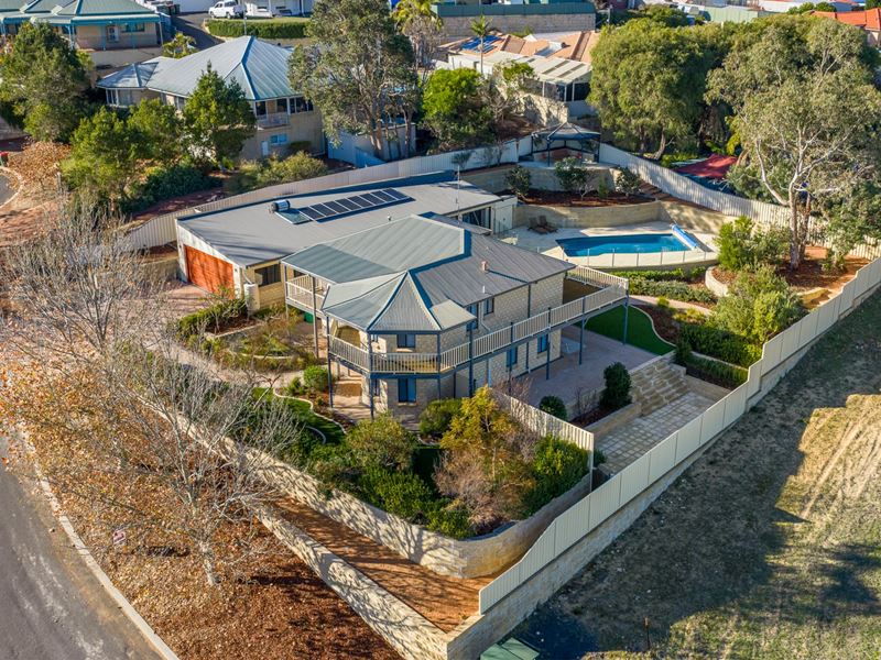 10 Trinity Rise, College Grove