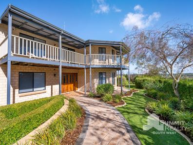 10 Trinity Rise, College Grove WA 6230