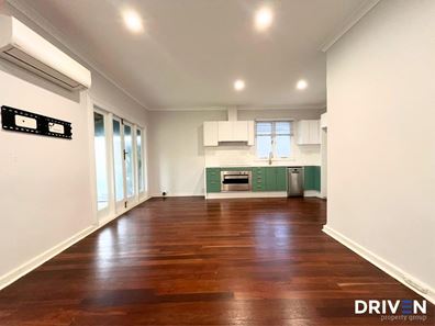 15 Michael  Road, Waikiki WA 6169