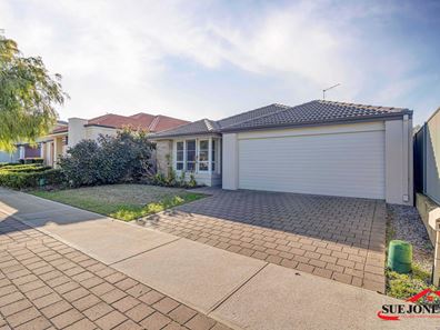 137 Aviator Boulevard, Clarkson WA 6030