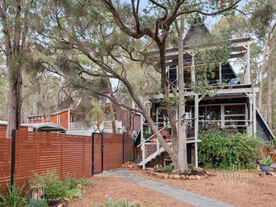 4 Windoo Road, Parkerville WA 6081