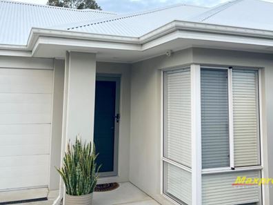 15A Strathearn Road, Forrestfield WA 6058