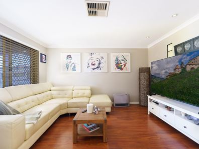 19 Burham Court, Marangaroo WA 6064