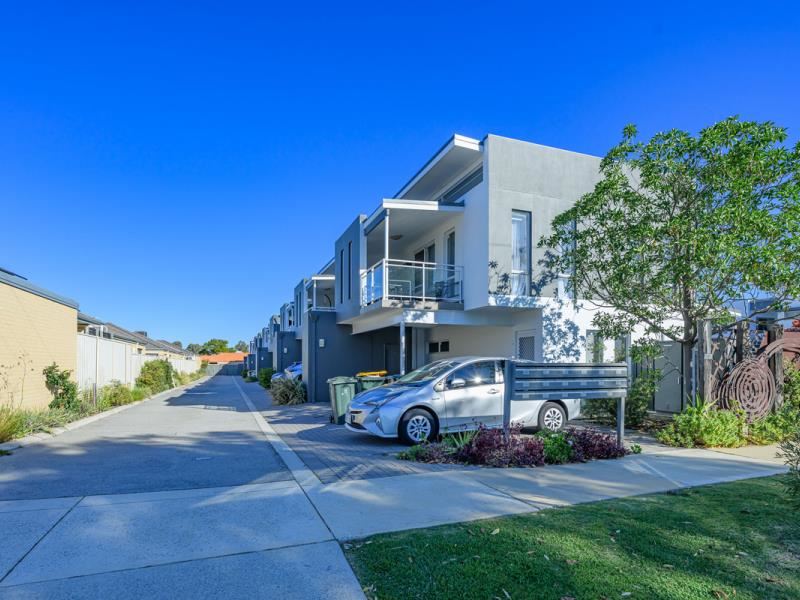 8/1 Spring Avenue, Midland WA 6056
