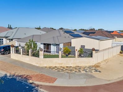 81 Malata Ridge, Lakelands WA 6180