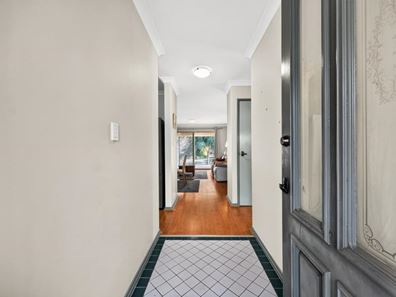 3/4 Alder Court, Ballajura WA 6066