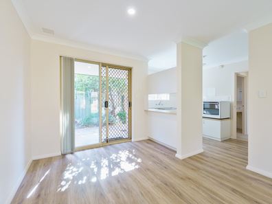 14/80-82 Henley Street, Como WA 6152