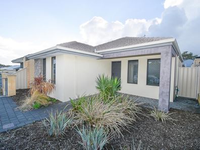 281 Pebble Beach Boulevard, Meadow Springs WA 6210