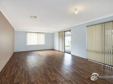 4 Daniels Place, Bertram WA 6167