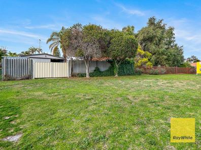 65 Pembury Road, Thornlie WA 6108